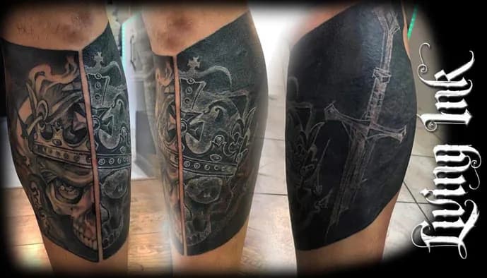 Split king skull in a leg collage. Tattoo at Ink21 in Vienna.